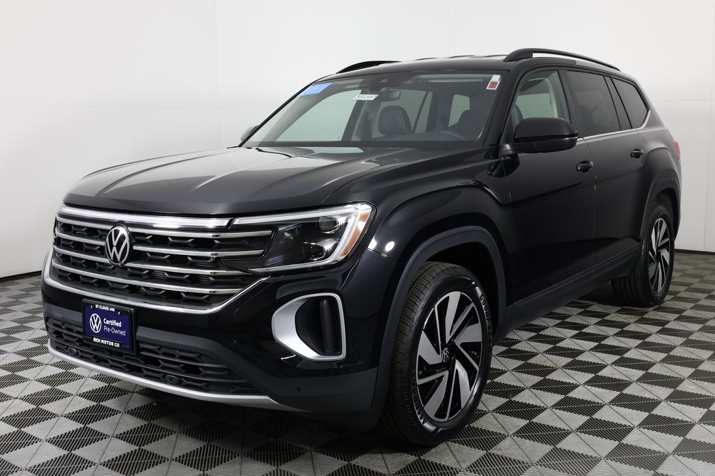 2024 Volkswagen Atlas SE Technology photo 2