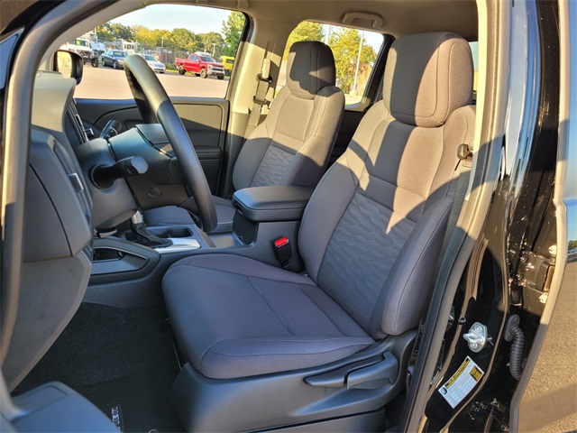 2026 Nissan Frontier S photo 8