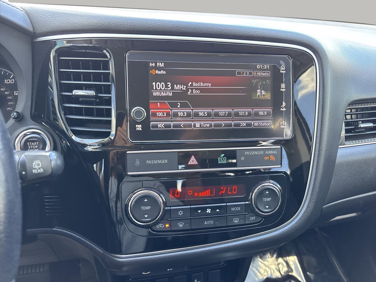 2019 Mitsubishi Outlander SEL photo 20