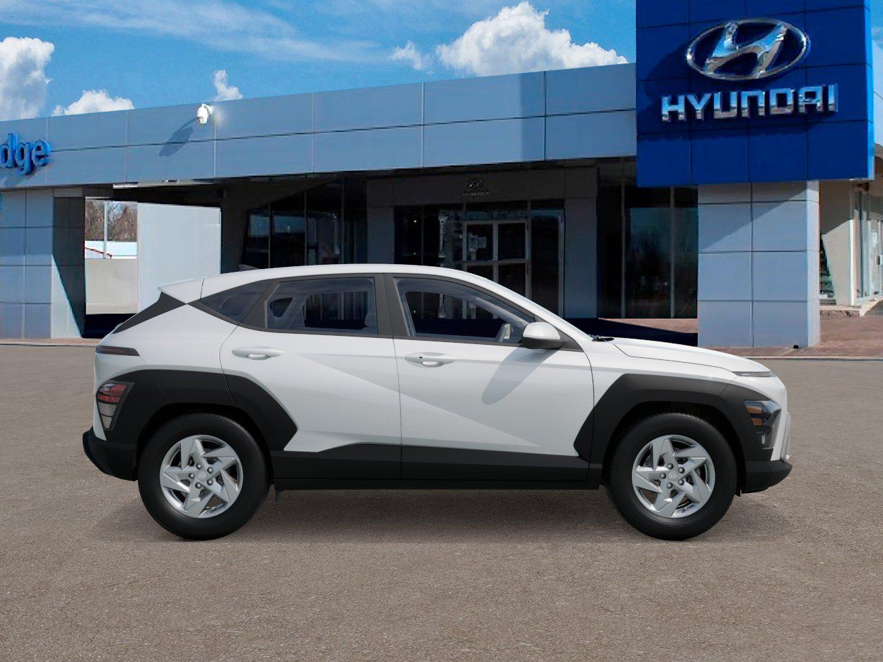 2026 Hyundai Kona SE photo 2