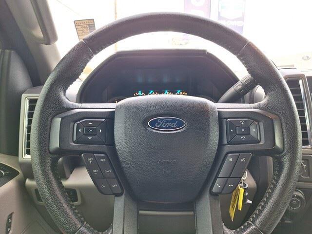 2016 Ford F-150 XLT photo 13