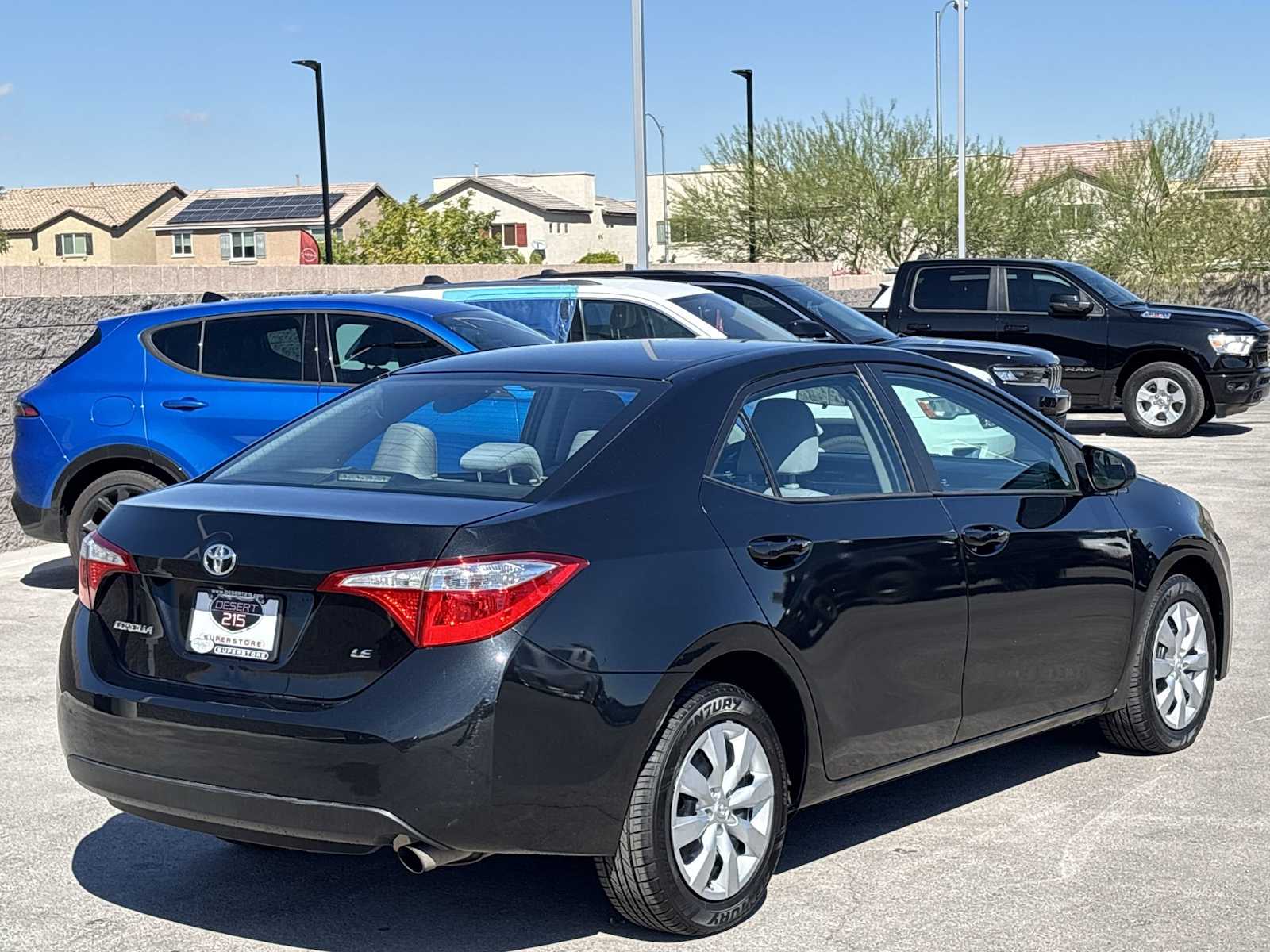 2016 Toyota Corolla LE photo 9