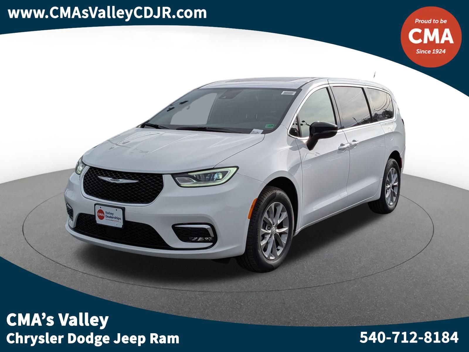 2026 Chrysler Pacifica Select's photo