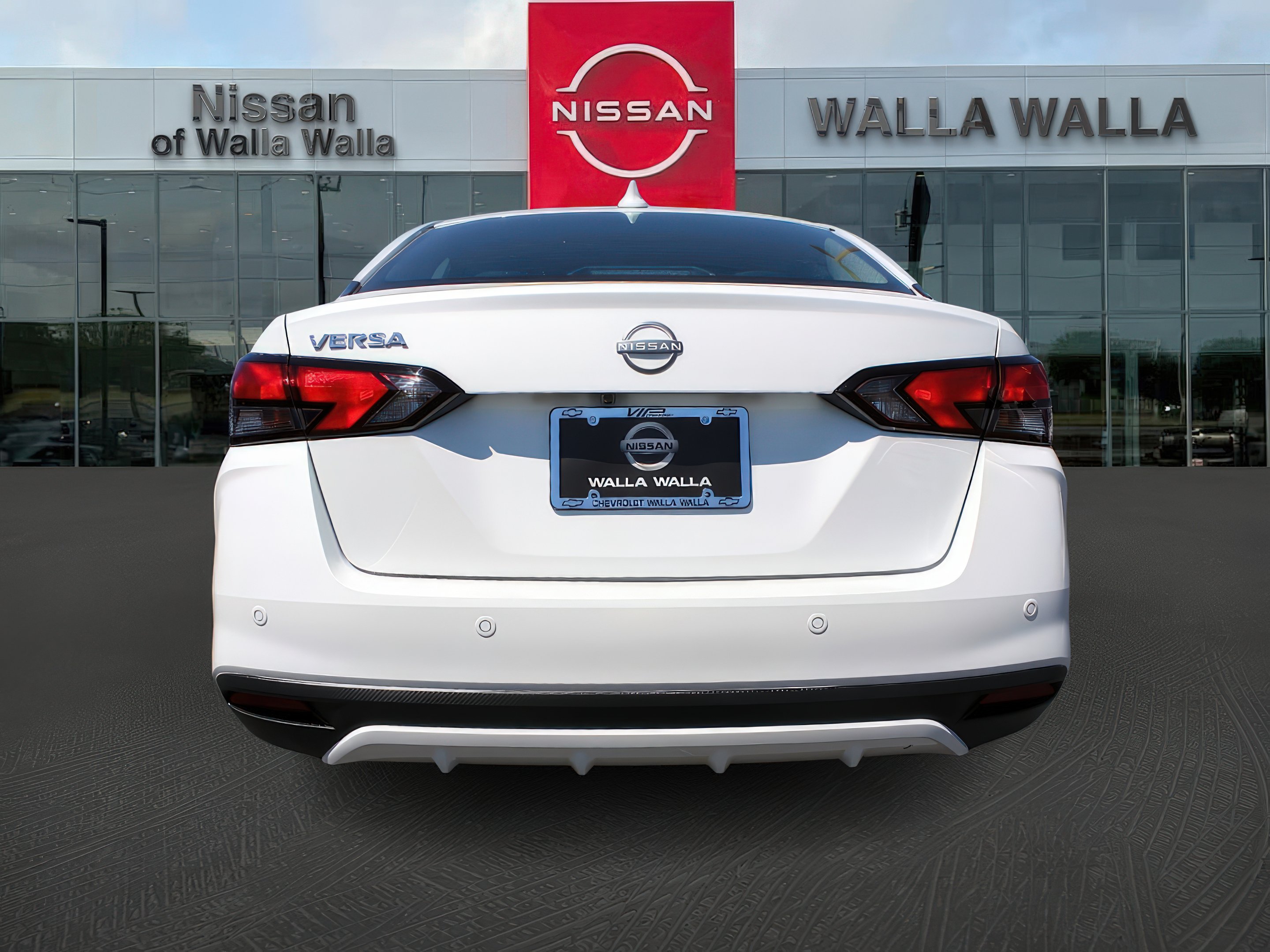 2025 Nissan Versa SV photo 29