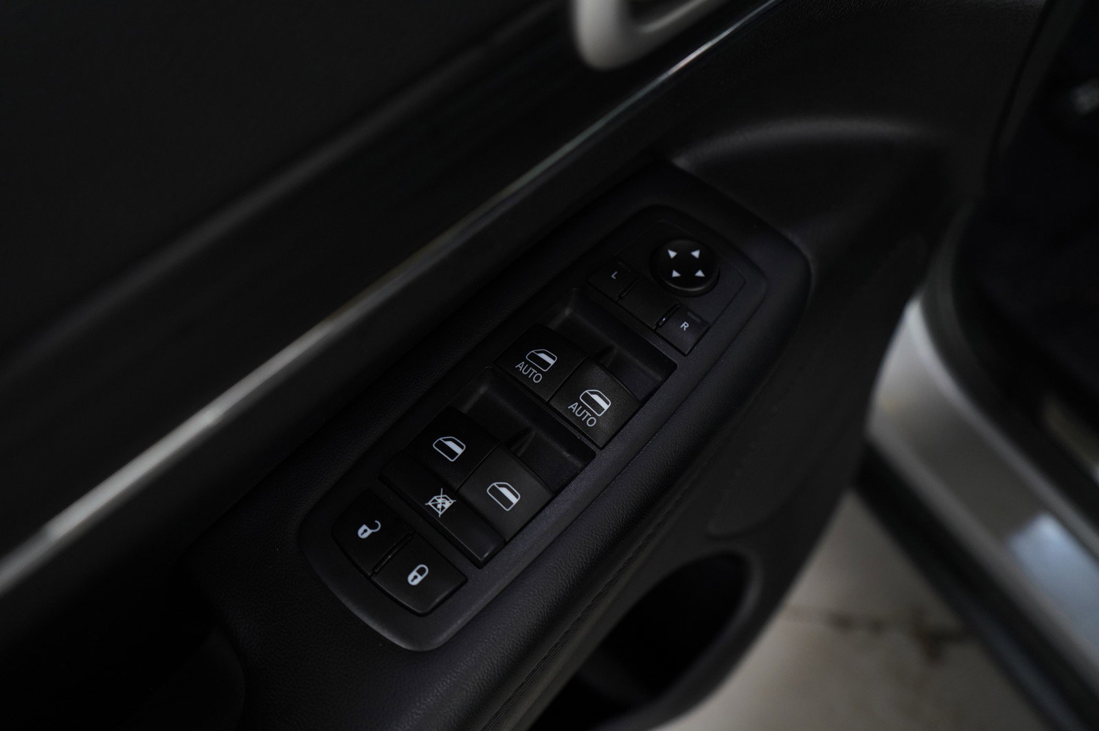 2020 Jeep Grand Cherokee Limited photo 23