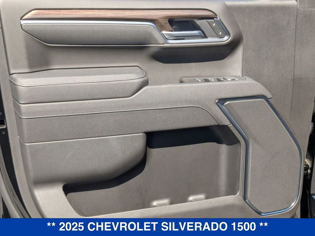 2025 Chevrolet Silverado 1500 LT photo 6