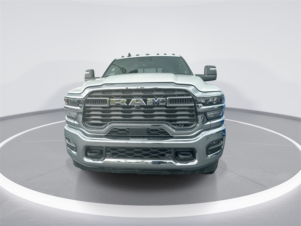 2025 Ram 2500 Tradesman photo 3