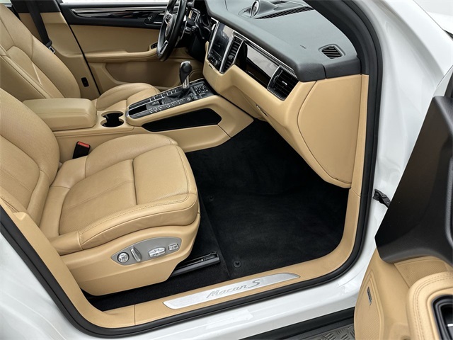 2017 Porsche Macan S photo 16