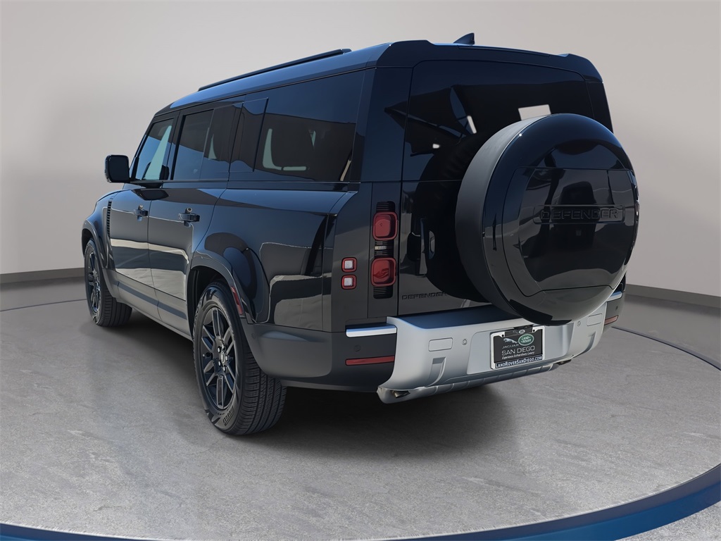 2025 Land Rover Defender 130 S photo 7