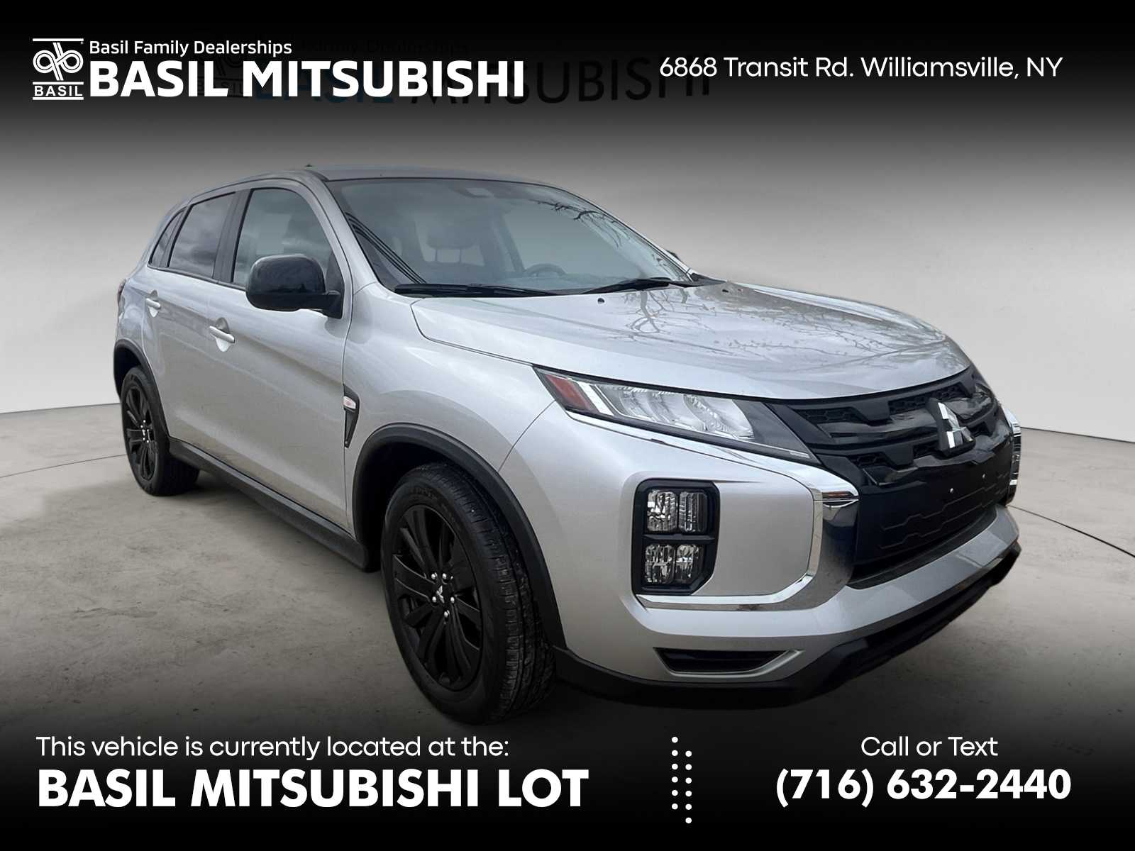 2025 Mitsubishi Outlander Sport LE's photo