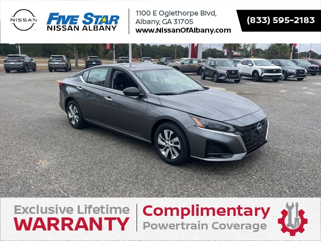 2025 Nissan Altima S's photo