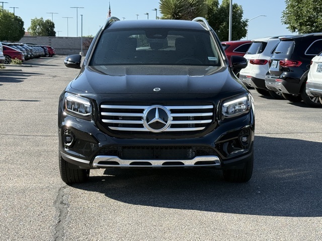 2025 Mercedes Benz GLB 250 4MATIC photo 3
