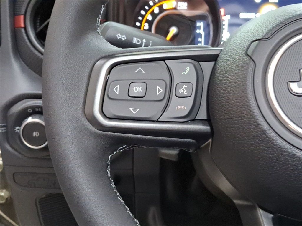 2025 Jeep Wrangler Rubicon photo 23