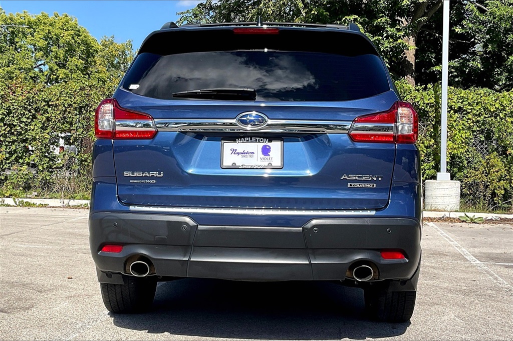 2022 Subaru Ascent Touring photo 3