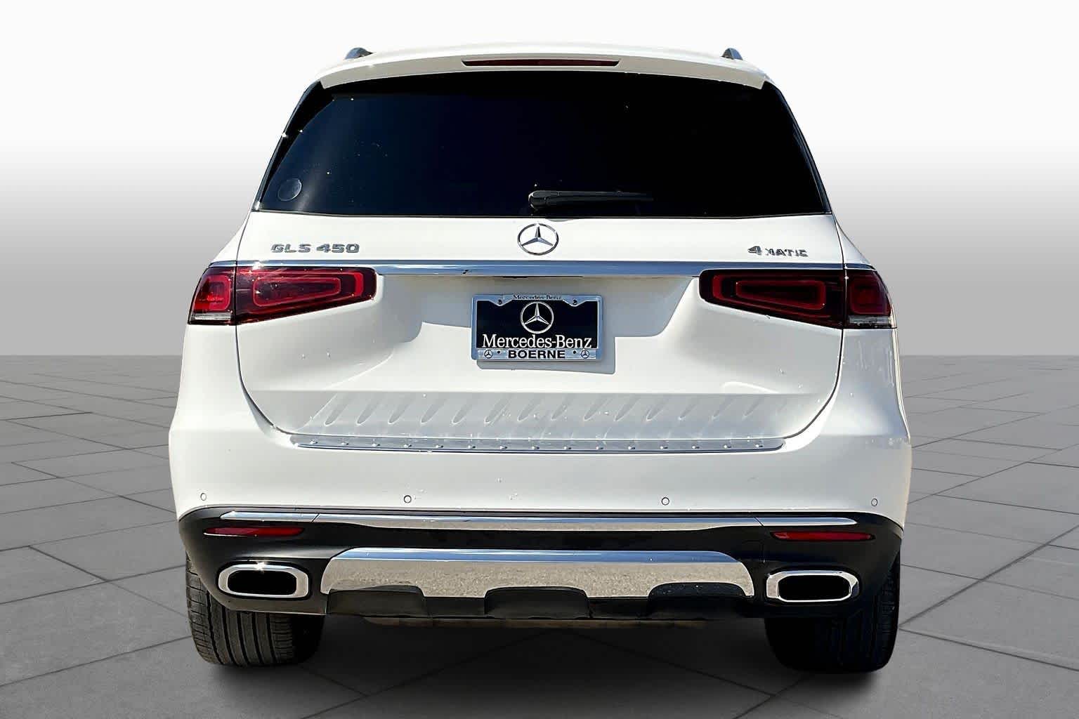 2022 Mercedes Benz GLS 450 4MATIC photo 3