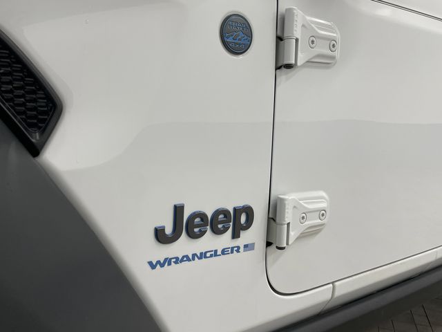 2023 Jeep Wrangler Rubicon 4xe photo 34