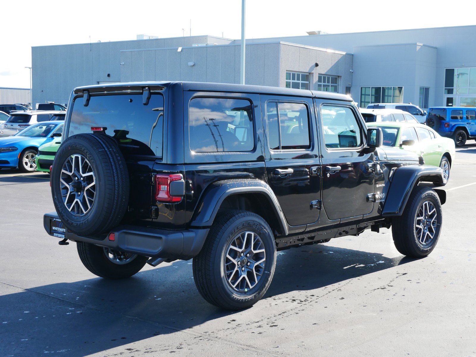 2024 Jeep Wrangler Sahara photo 2