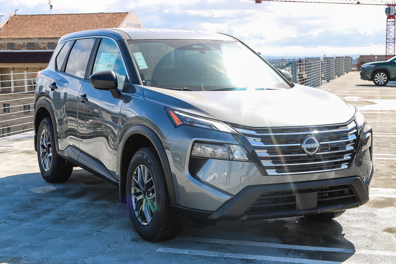 2025 Nissan Rogue S photo 3