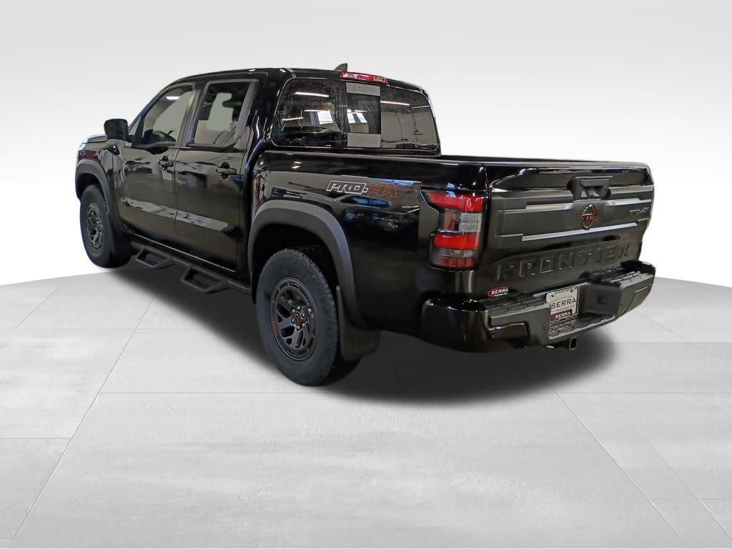 2026 Nissan Frontier PRO-4X photo 3