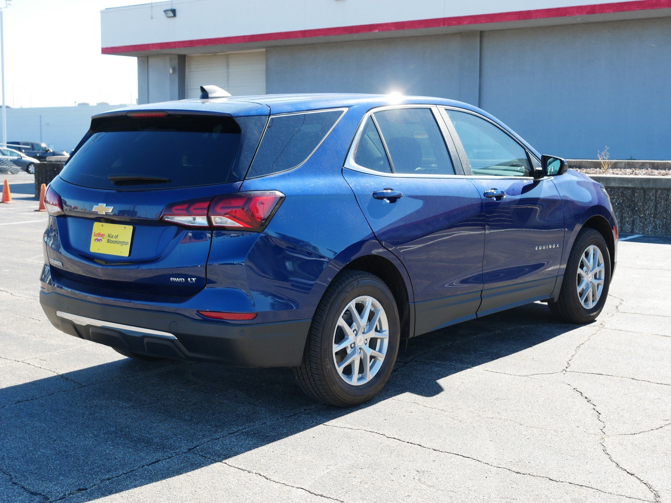 2023 Chevrolet Equinox LT photo 3