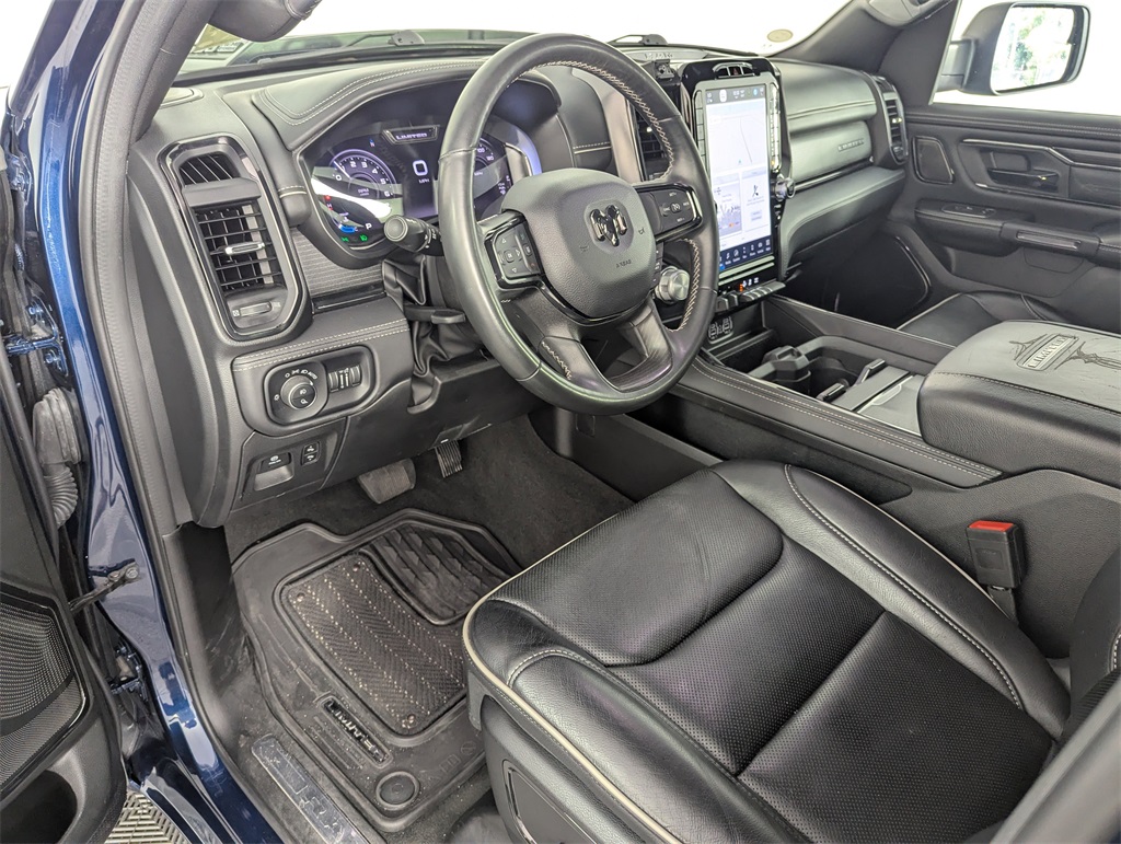 2023 Ram 1500 Limited Night Edition photo 9