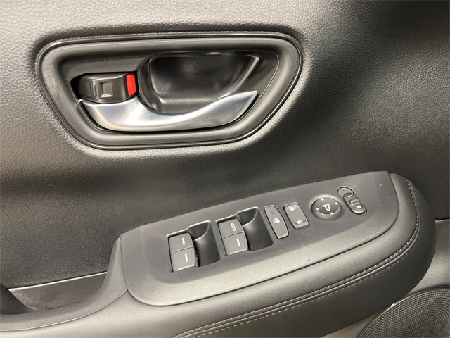 2026 Honda HR-V LX photo 11