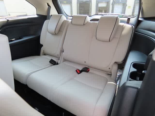 2025 Honda Odyssey Touring photo 13