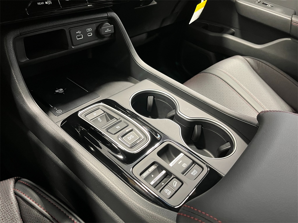 2025 Honda Pilot Black Edition photo 20