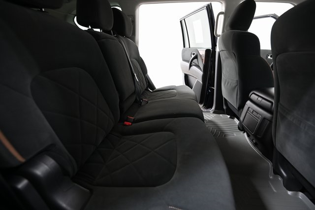 2017 Nissan Armada SV photo 26