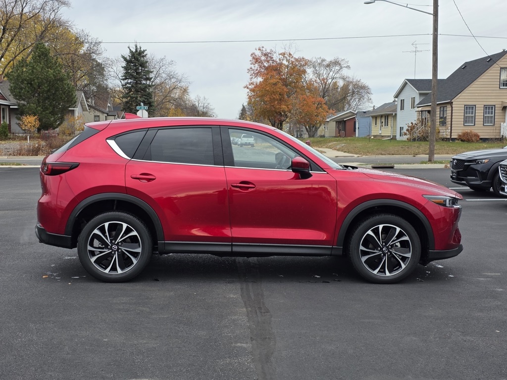 2023 Mazda CX-5 S Premium package