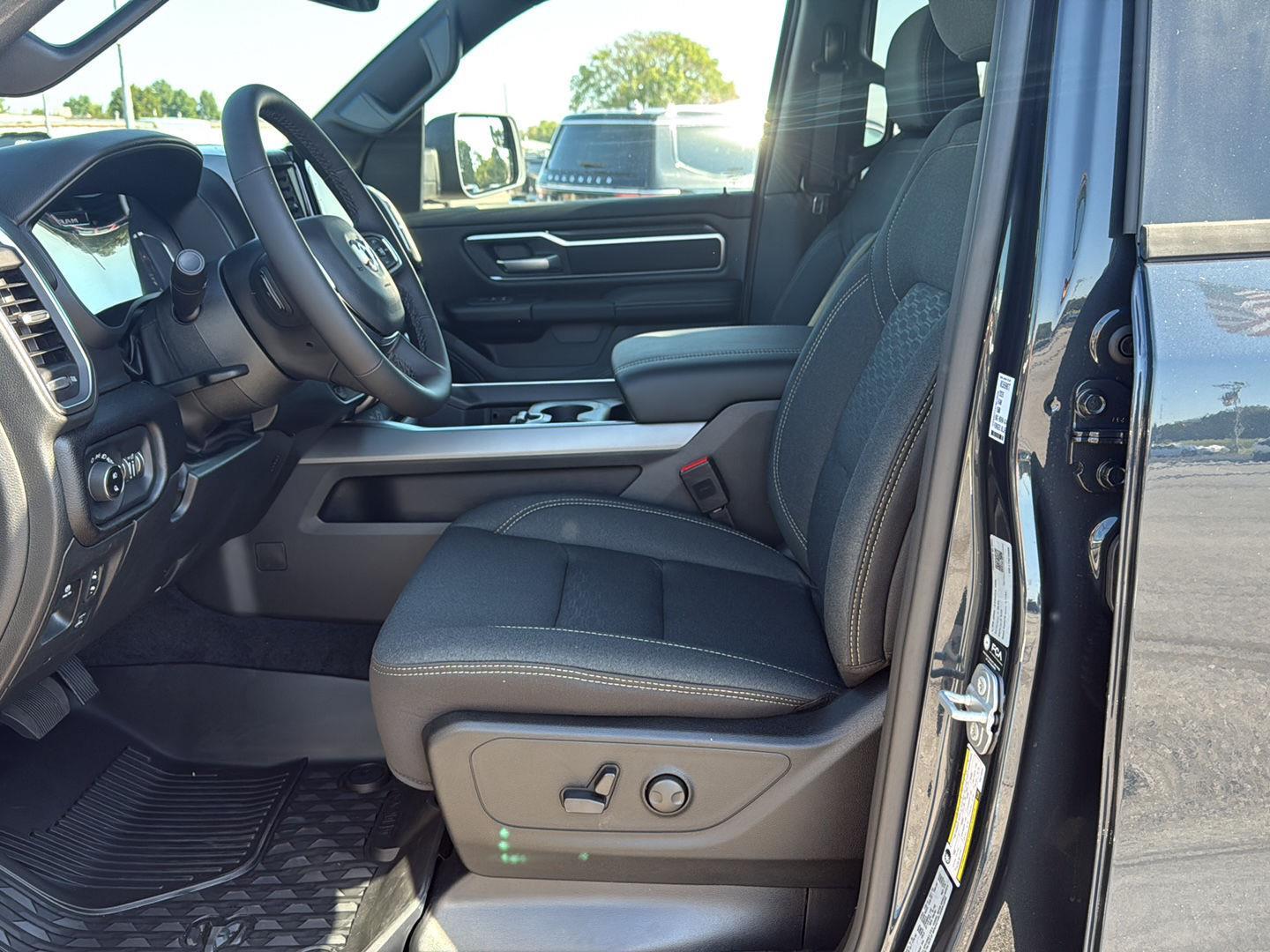 2026 Ram 1500 Sport photo 9