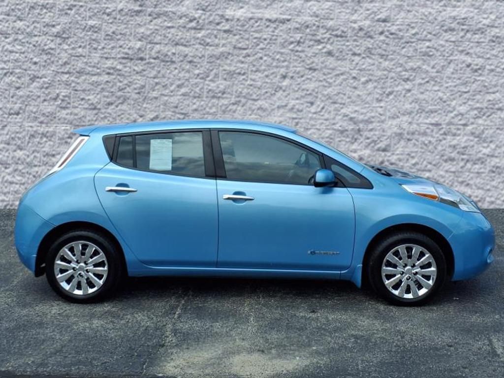 Used 2015 Nissan LEAF S with VIN 1N4AZ0CP6FC310718 for sale in Frankfort, IL