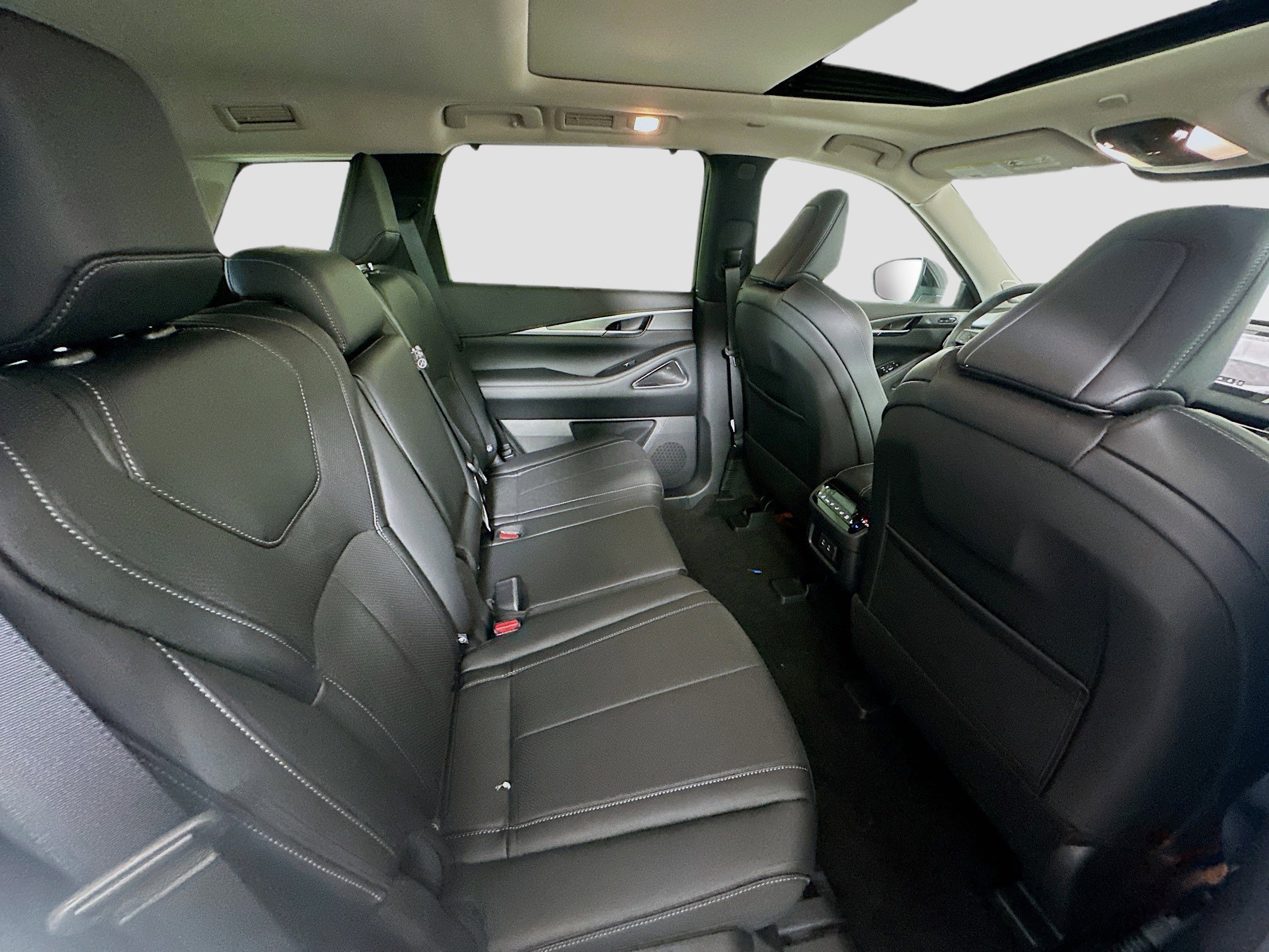 2026 Infiniti QX60 Luxe photo 20