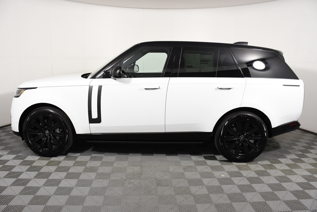 2025 Land Rover Range Rover SE photo 8