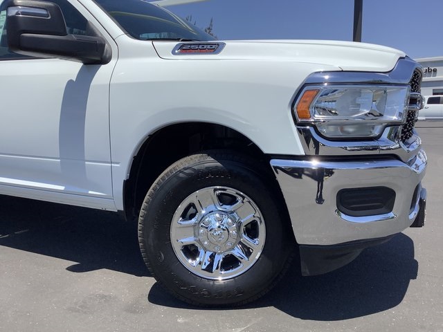 2024 Ram 2500 Tradesman photo 3