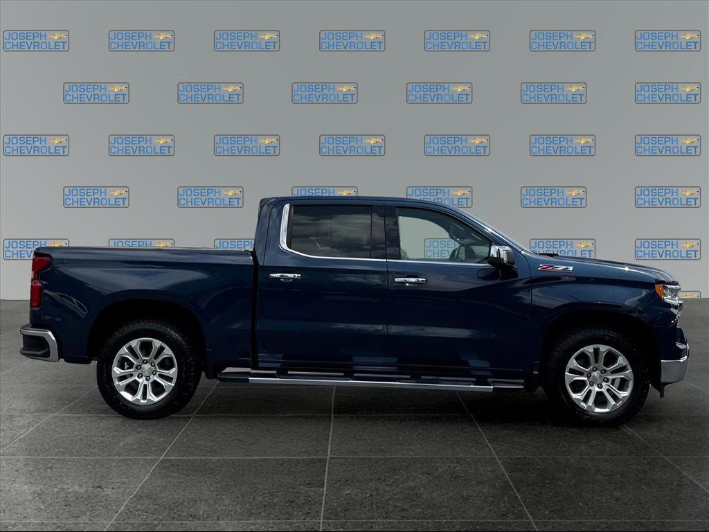 2022 Chevrolet Silverado 1500 LTZ photo 4