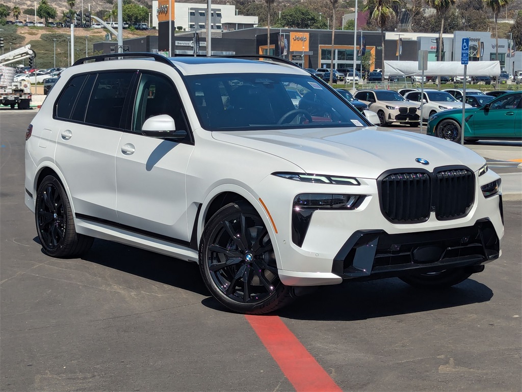 2026 BMW X7 40i's photo