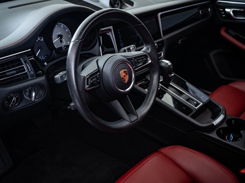 2022 Porsche Macan S photo 4