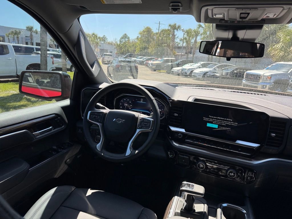 2025 Chevrolet Silverado 1500 RST photo 19