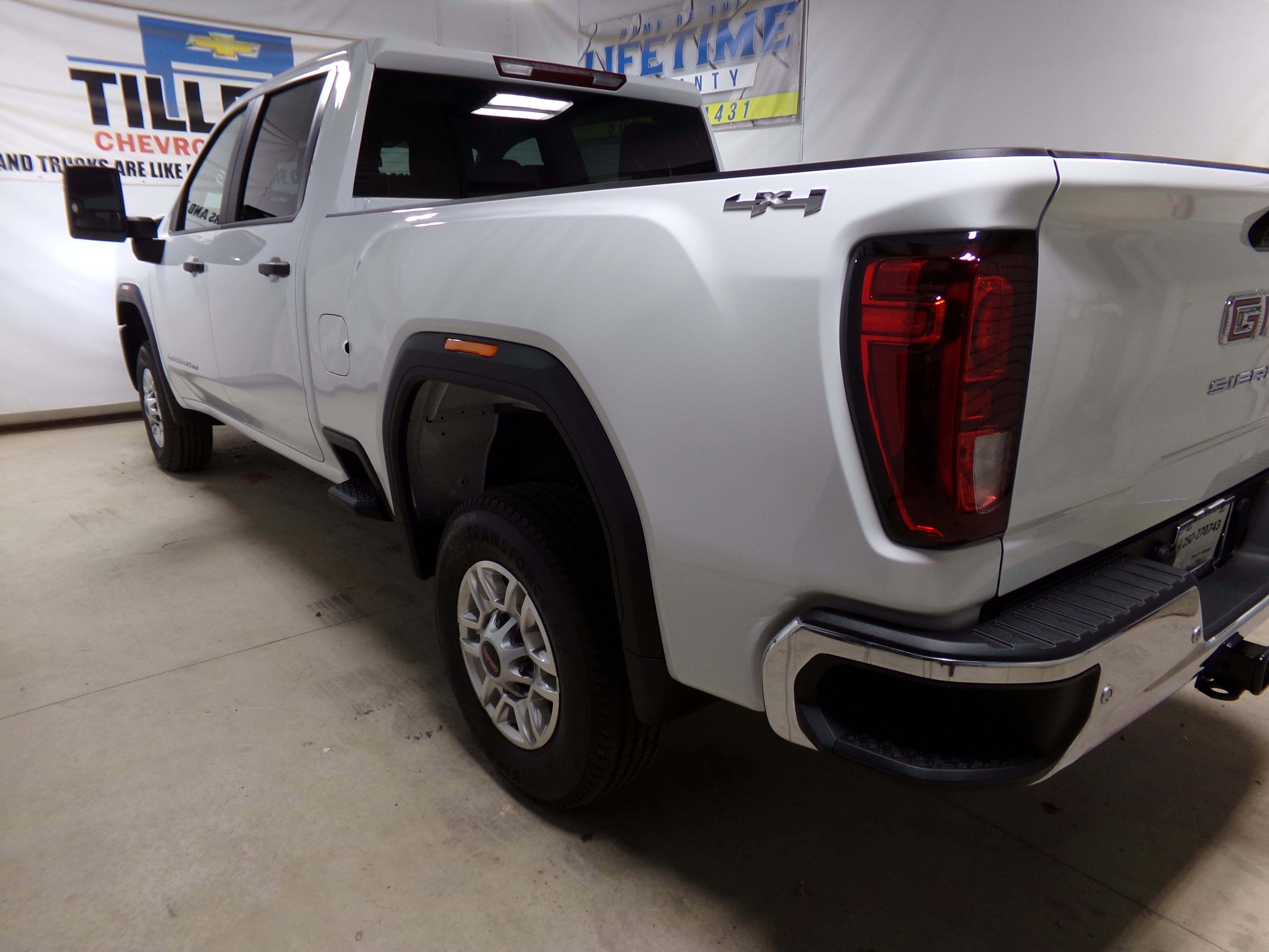 2025 Gmc Sierra 2500 HD Pro photo 3