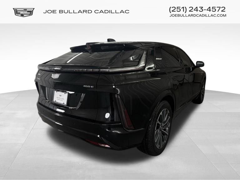 2025 Cadillac Lyriq Sport photo 2