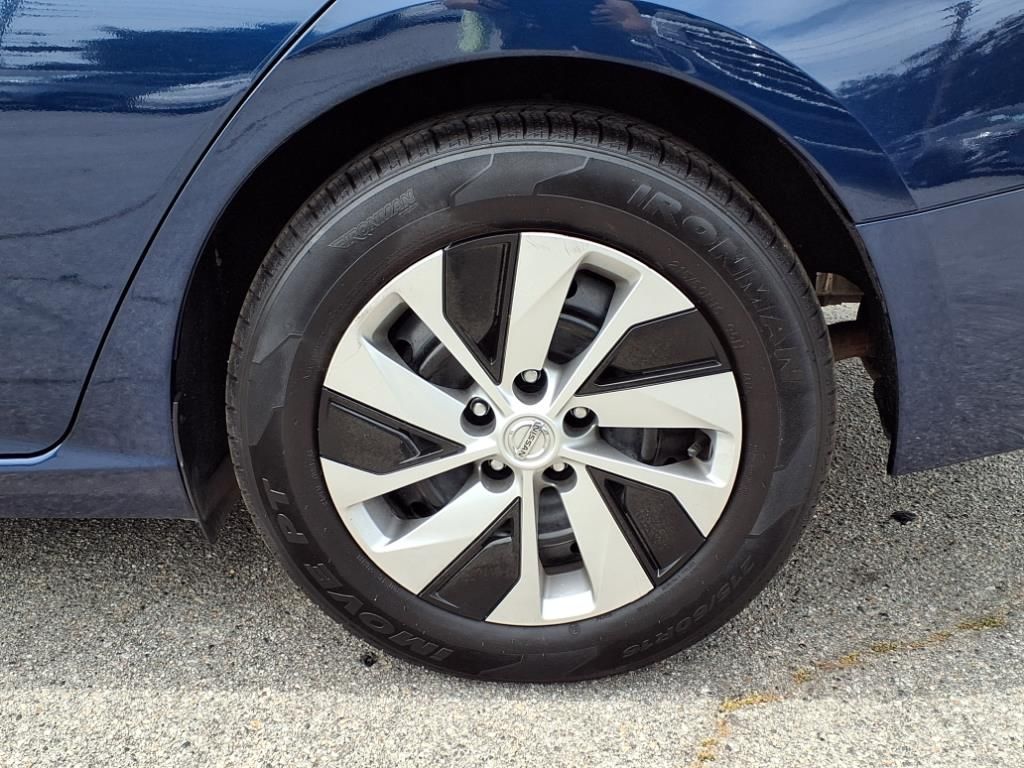 2021 Nissan Altima 2.5 S photo 4