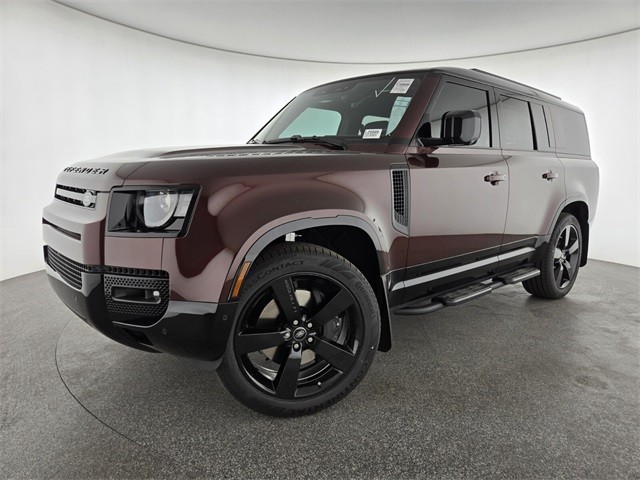 2025 Land Rover Defender X-Dynamic SE's photo