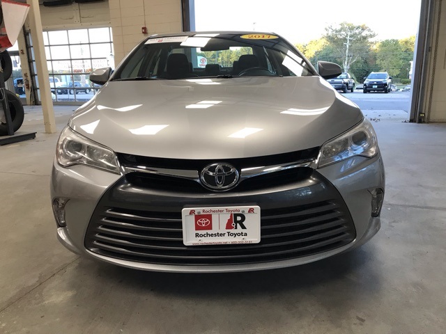 2017 Toyota Camry LE photo 8