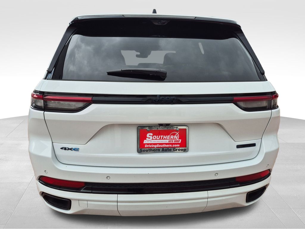 2023 Jeep Cherokee 4xe photo 3