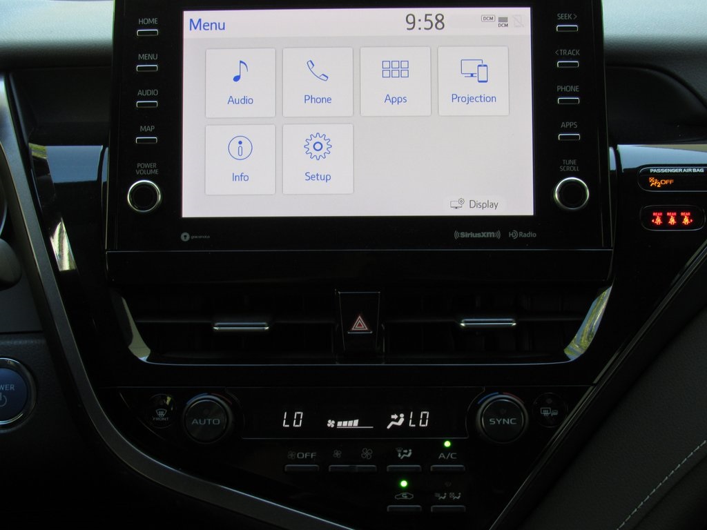 2023 Toyota Camry Hybrid SE photo 25