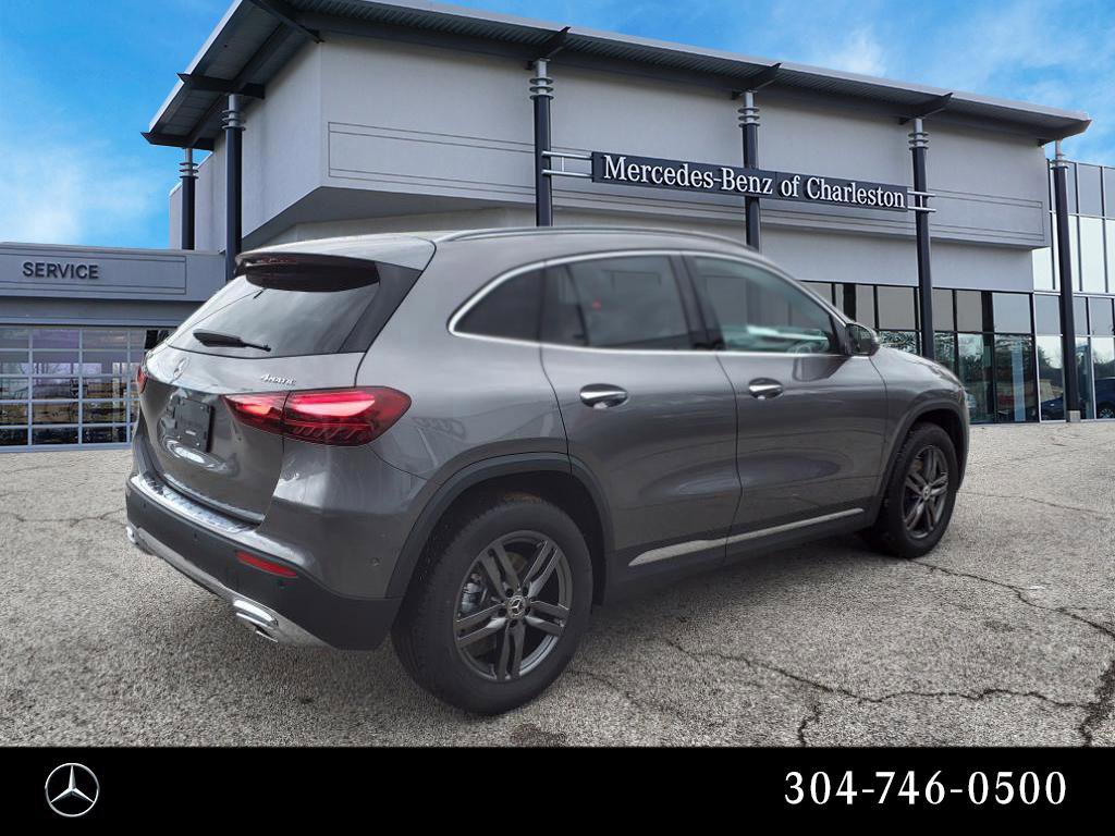 2025 Mercedes Benz GLA 250 4MATIC photo 3