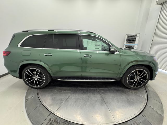 2026 Mercedes Benz GLS 580 4MATIC photo 9