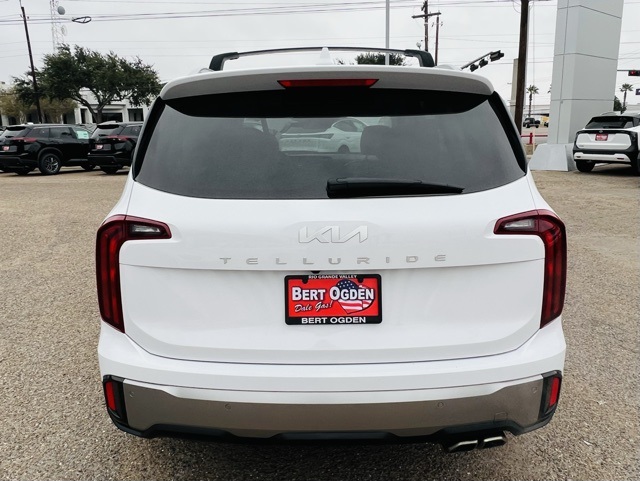 2025 Kia Telluride S photo 3