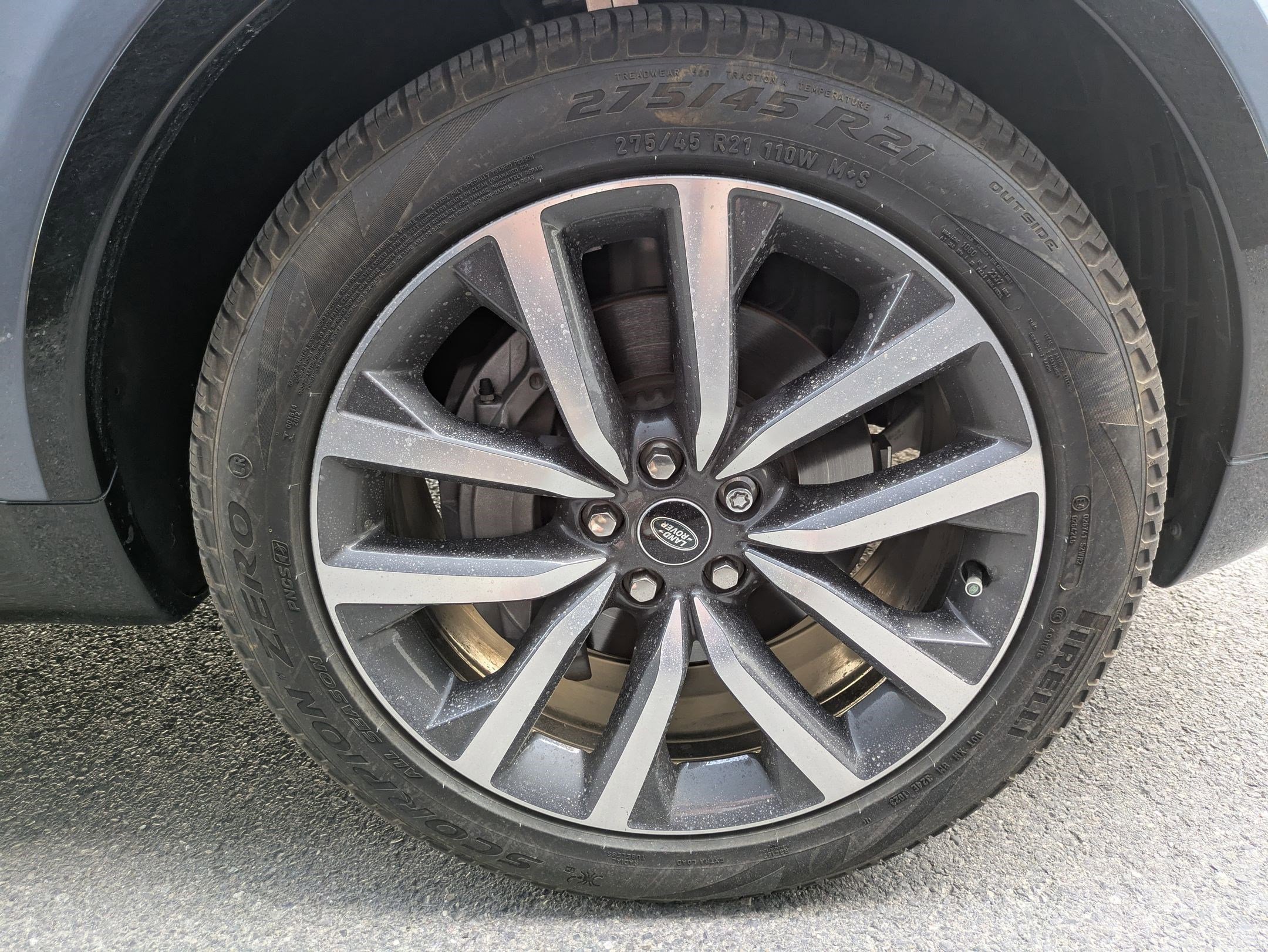 2023 Land Rover Discovery P300 S S R-Dynamic photo 27